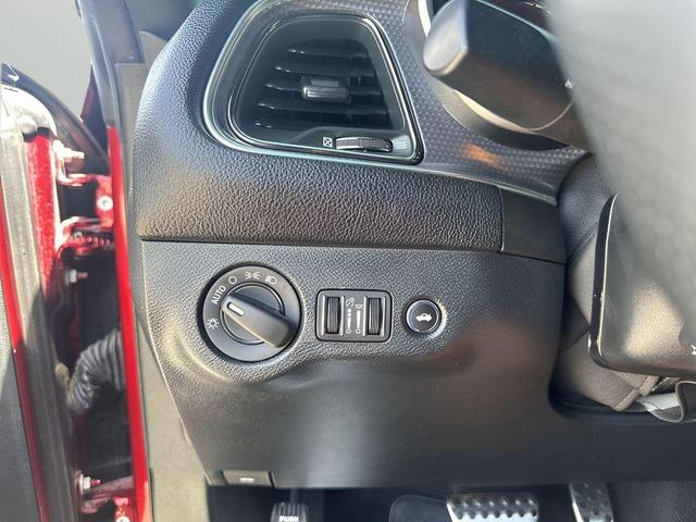 Photo of 2018 Octane Red Pearlcoat Dodge Challenger