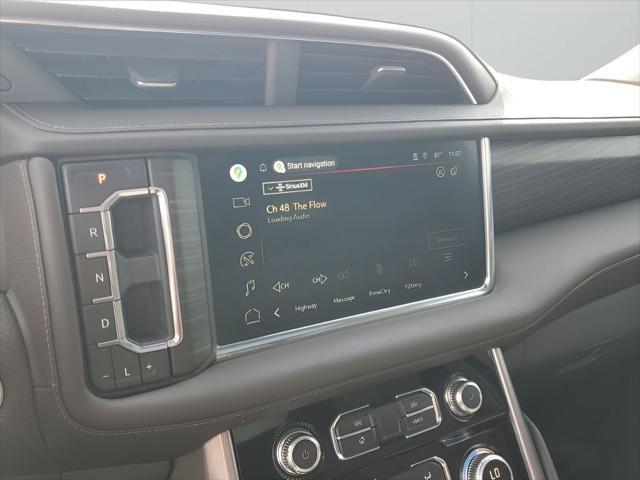 Photo of 2022 White Frost Tricoat GMC Yukon