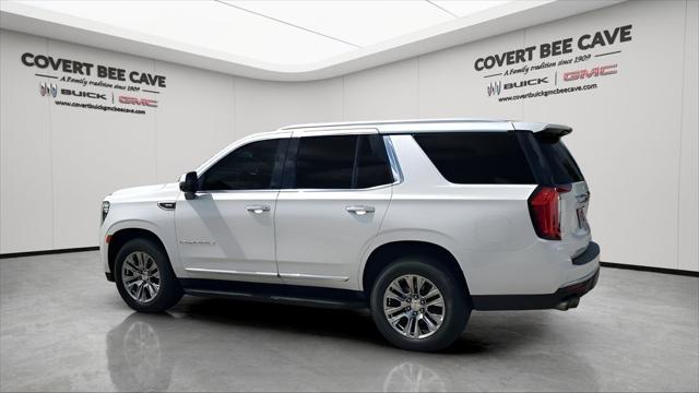 Photo of 2022 White Frost Tricoat GMC Yukon