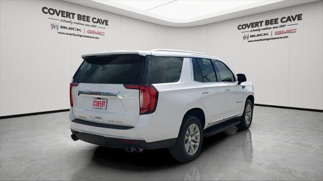 Photo of 2022 White Frost Tricoat GMC Yukon