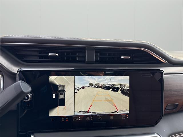 Photo of 2025 White GMC Sierra 2500