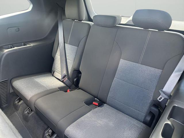Photo of 2025 Crystal Metallic GMC Acadia