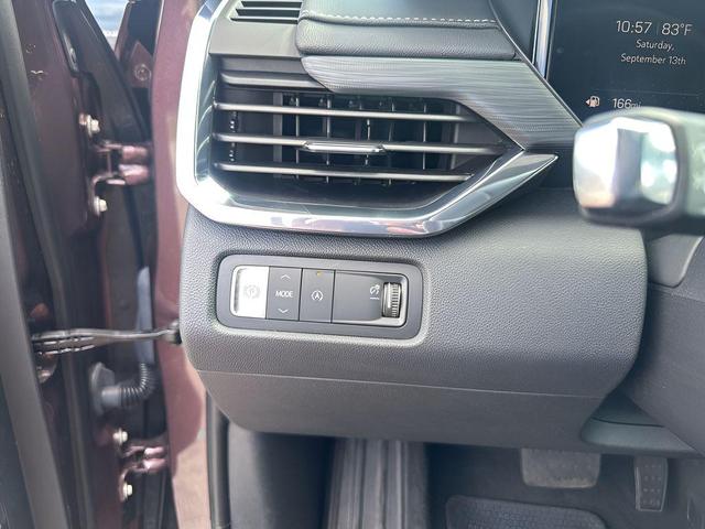 Photo of 2025 Crystal Metallic GMC Acadia