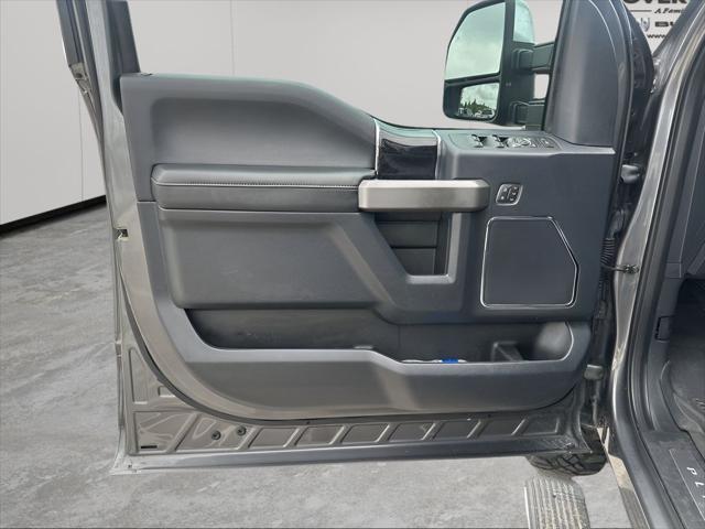 Photo of 2022 Carbonized Gray Metallic Ford F-350