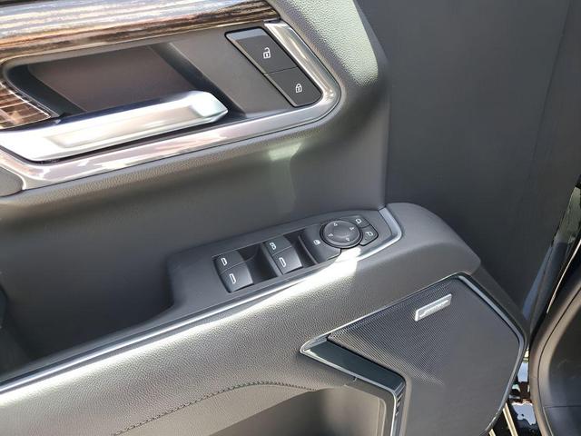 Photo of 2025 Onyx Black GMC Sierra 1500