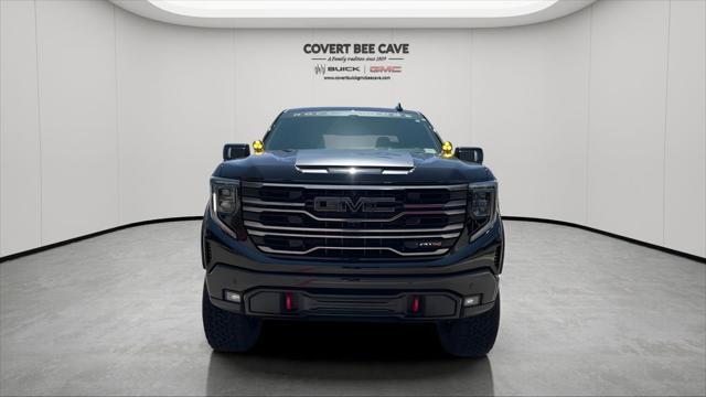 Photo of 2025 Onyx Black GMC Sierra 1500