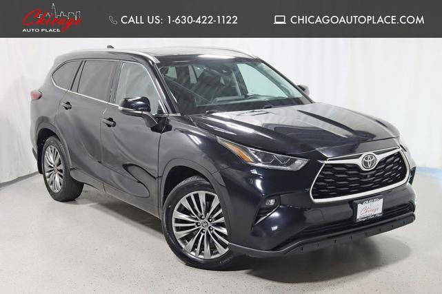 Photo of 2020 Midnight Black Metallic Toyota Highlander