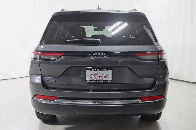 Photo of 2023 Baltic Gray Metallic Clearcoat Jeep Grand Cherokee