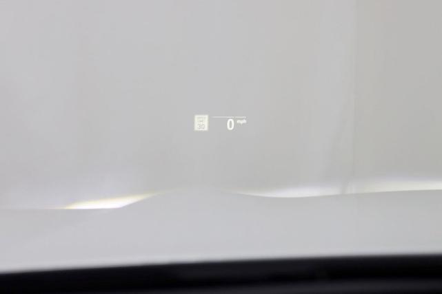 Photo of 2022 Mineral White Metallic BMW X6