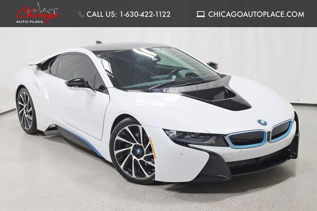 Photo of 2016 Sophisto Grey Metallic w/ Frozen Grey Accent BMW i8