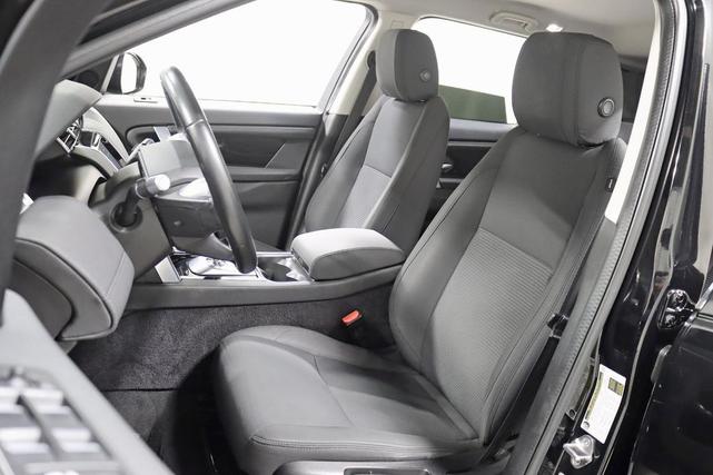 Photo of 2020 Narvik Black Land Rover Discovery Sport