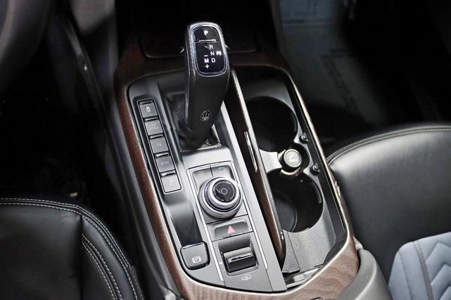 Photo of 2019 Nero Solid Maserati Levante