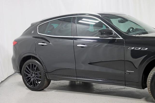 Photo of 2019 Nero Solid Maserati Levante