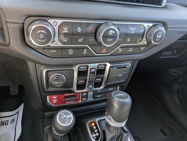 Photo of 2024 Granite Crystal Metallic Clearcoat Jeep Gladiator