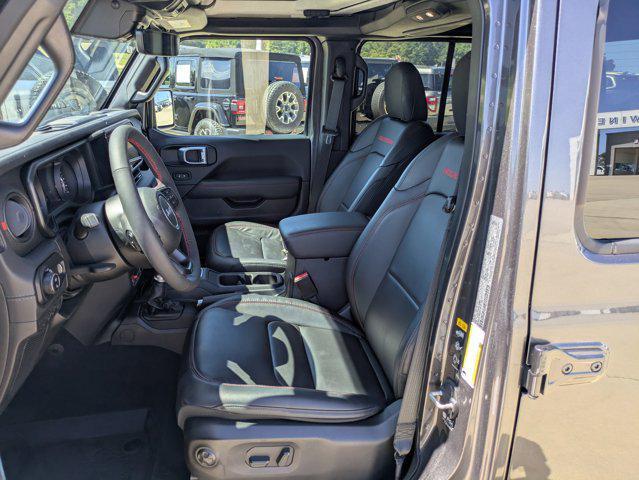 Photo of 2024 Granite Crystal Metallic Clearcoat Jeep Gladiator