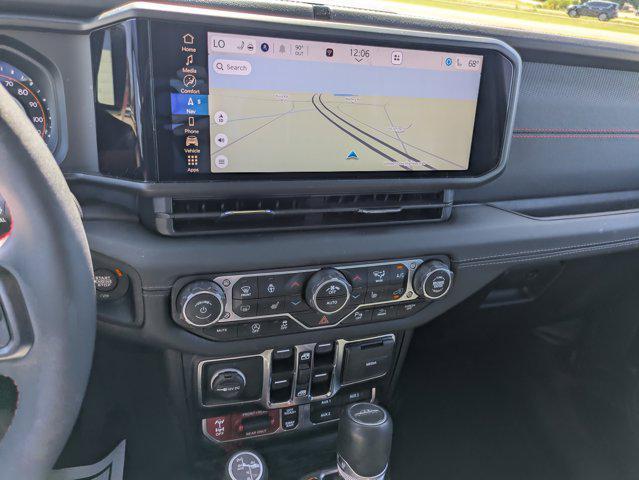 Photo of 2024 Granite Crystal Metallic Clearcoat Jeep Gladiator