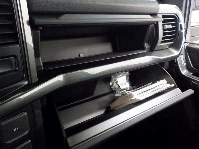 Photo of 2022 White Ford F-150