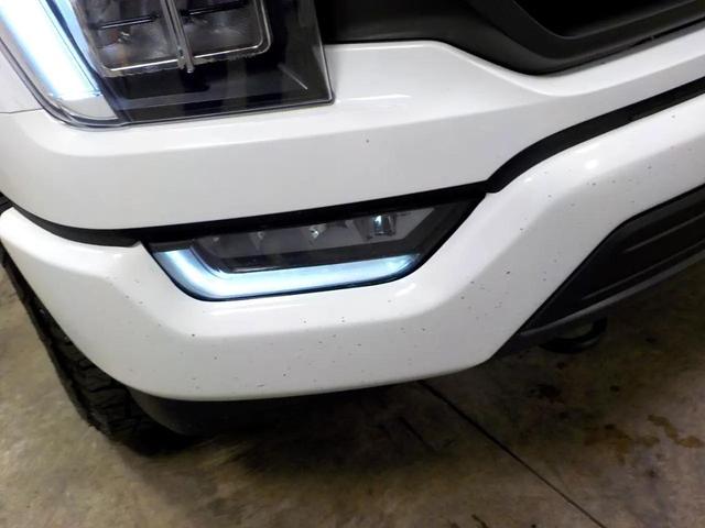 Photo of 2022 White Ford F-150