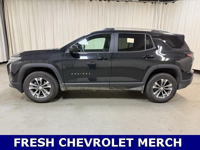 Photo of 2025 Mosaic Black Metallic Chevrolet Equinox