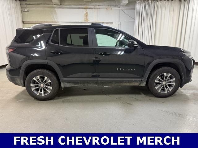 Photo of 2025 Mosaic Black Metallic Chevrolet Equinox