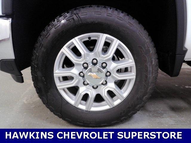Photo of 2024 Summit White Chevrolet Silverado 3500