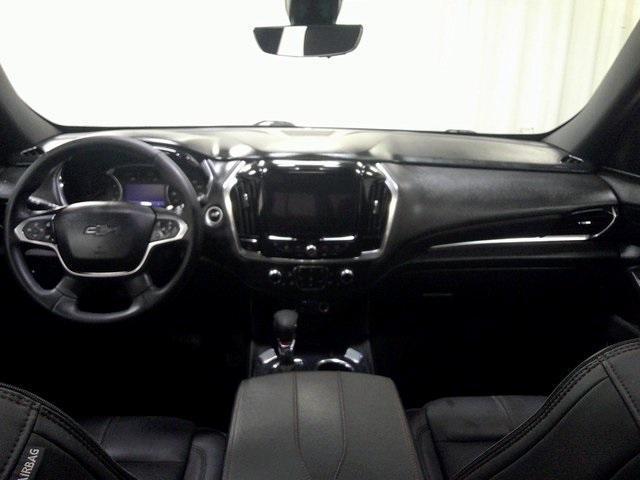 Photo of 2023 Summit White Chevrolet Traverse