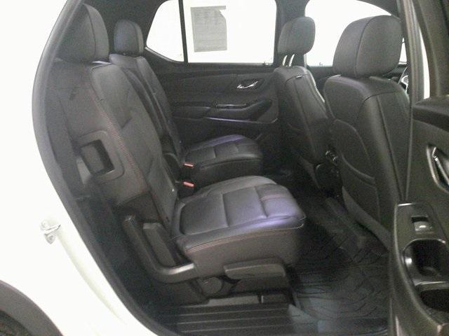 Photo of 2023 Summit White Chevrolet Traverse