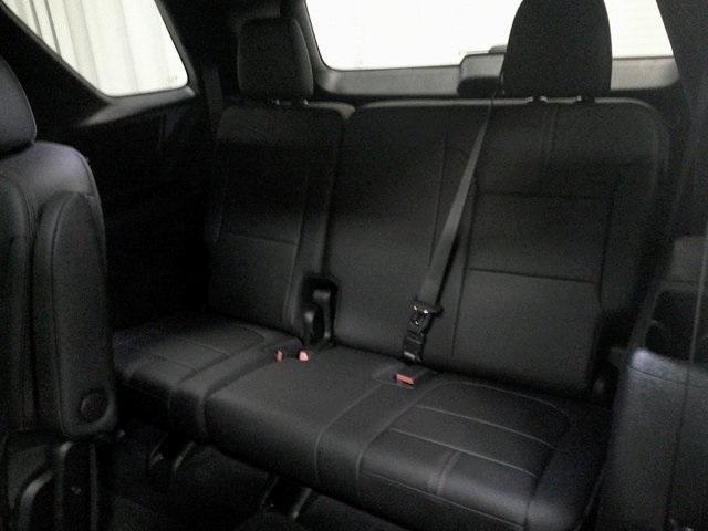 Photo of 2023 Summit White Chevrolet Traverse