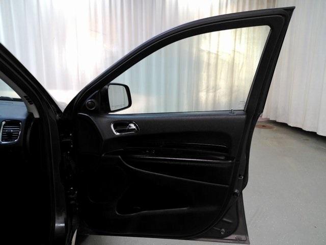 Photo of 2015 Granite Crystal Clearcoat Metallic Dodge Durango