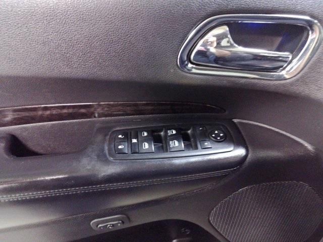 Photo of 2015 Granite Crystal Clearcoat Metallic Dodge Durango