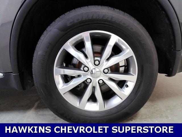 Photo of 2015 Granite Crystal Clearcoat Metallic Dodge Durango