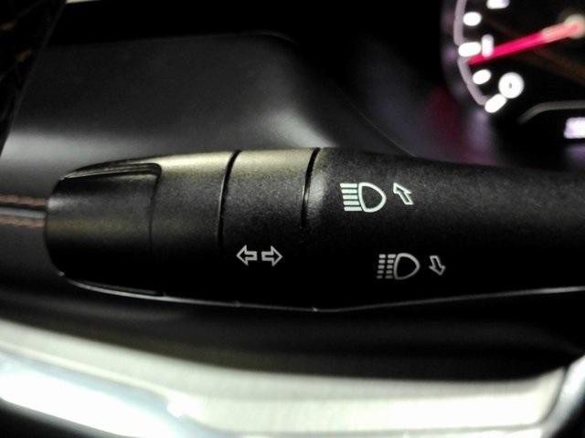 Photo of 2022 Redline Pearlcoat Jeep Compass