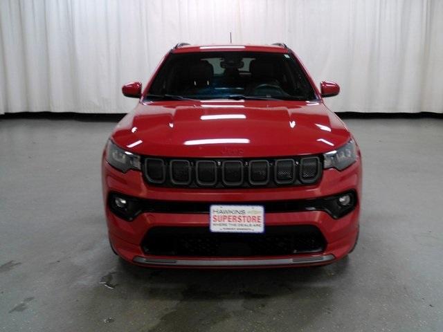 Photo of 2022 Redline Pearlcoat Jeep Compass