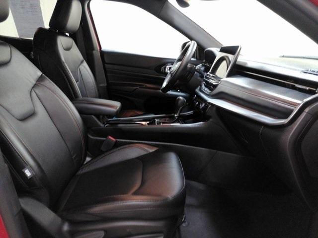 Photo of 2022 Redline Pearlcoat Jeep Compass