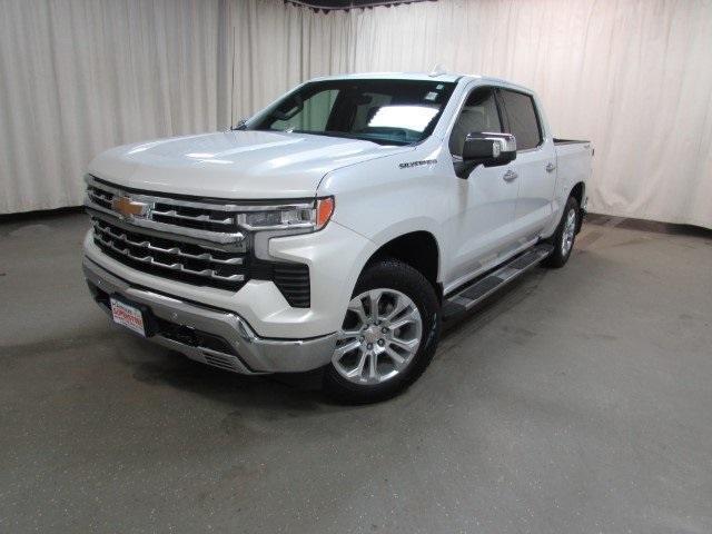 Photo of 2024 Iridescent Pearl Tricoat Chevrolet Silverado 1500