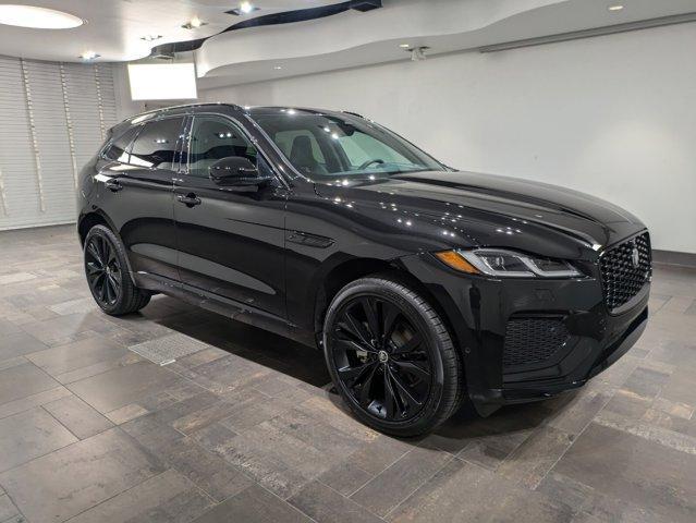 Photo of 2025 Santorini Black Jaguar F-PACE