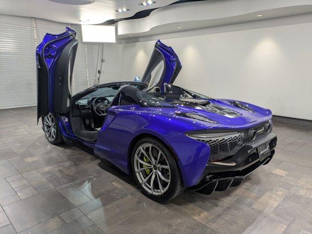 Photo of 2025 Tanzanite Blue McLaren Artura