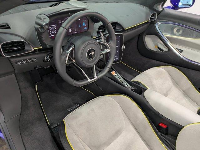 Photo of 2025 Tanzanite Blue McLaren Artura