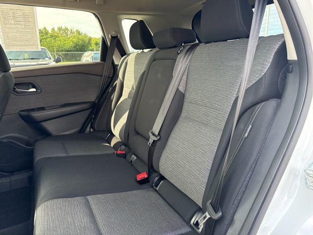 Photo of 2023 Pearl White Tricoat Nissan Rogue