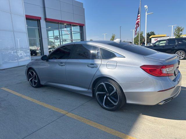 Photo of 2020 Lunar Silver Metallic Honda Accord