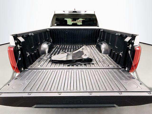 Photo of 2022 White Toyota Tundra