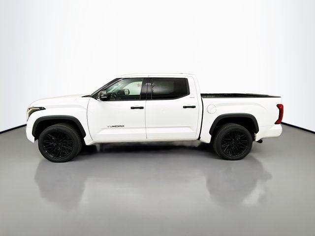 Photo of 2022 White Toyota Tundra