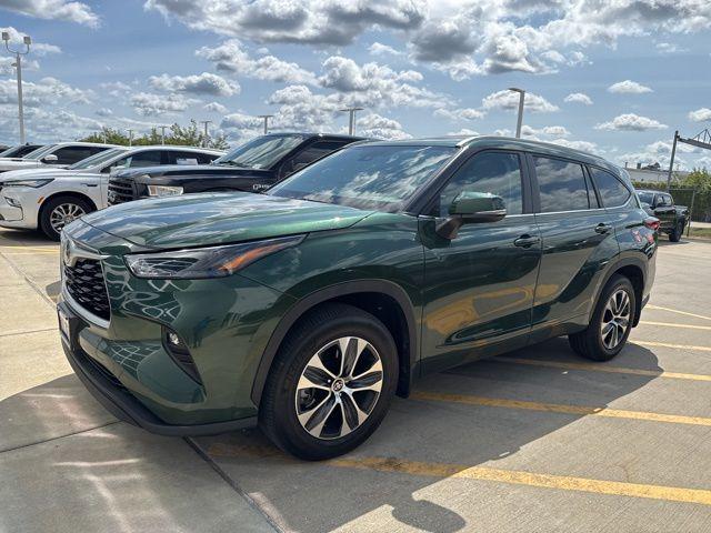 Photo of 2023 Cypress Toyota Highlander