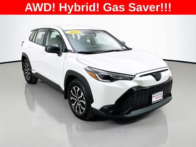 Photo of 2024 White Toyota Corolla Hybrid