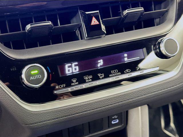 Photo of 2024 White Toyota Corolla Hybrid