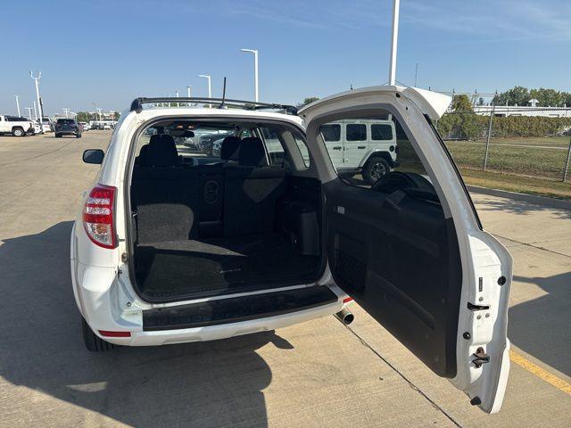 Photo of 2011 Super White Toyota RAV4