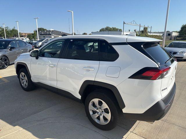 Photo of 2024 Ice Cap Toyota RAV4