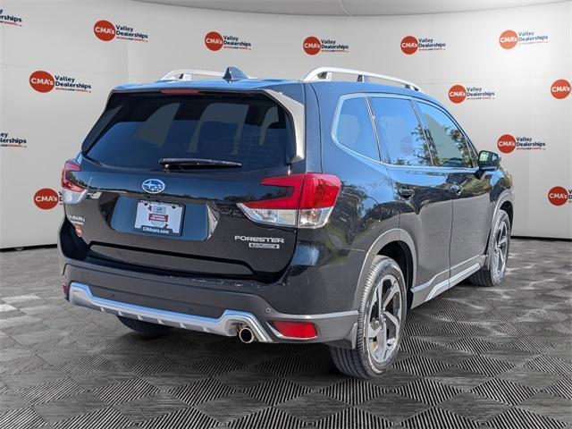 Photo of 2022 Crystal Black Silica Subaru Forester