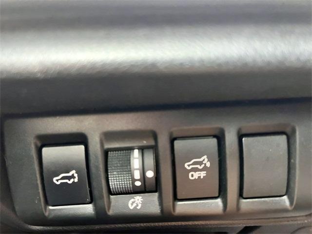 Photo of 2020 Crystal White Pearl Subaru Outback