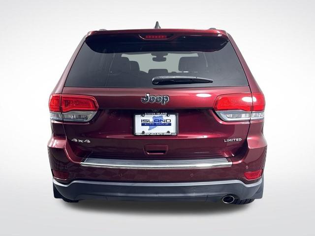 Photo of 2018 Velvet Red Pearlcoat Jeep Grand Cherokee